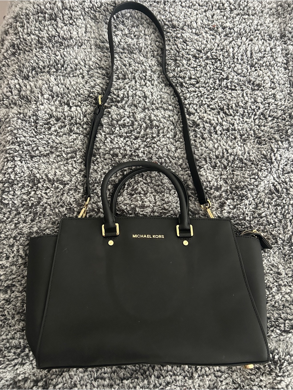 Michael Kors Selma Medium Satchel Handbag Gold Hardware